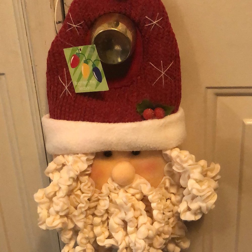 Santa Door Hanger - Picture 2 of 3
